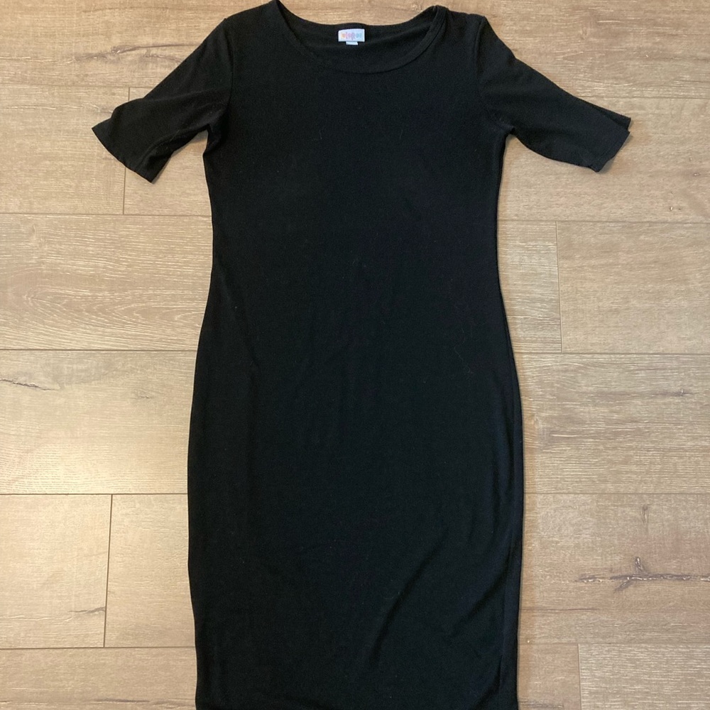 Black cotton dress